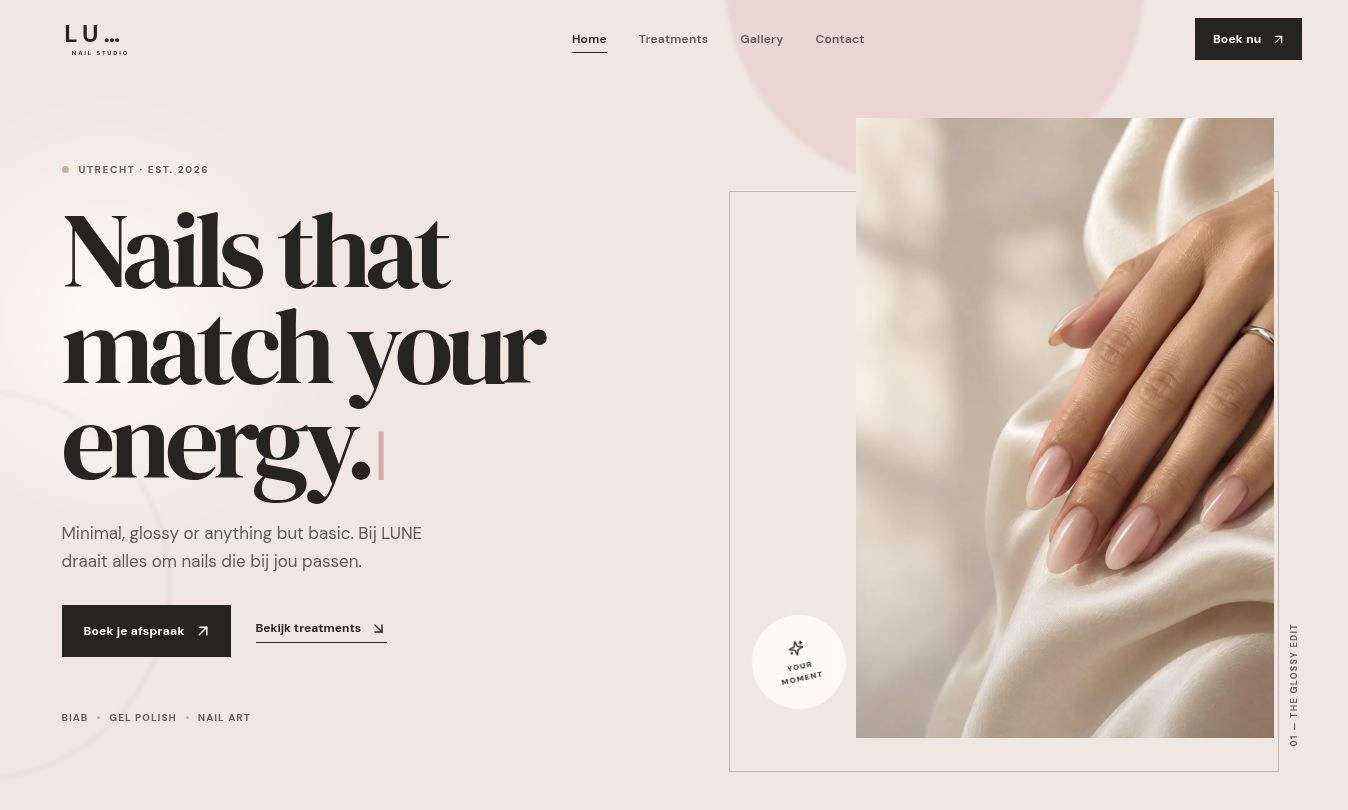 Volledige scherpe homepage van de LUNE Nude website voor nagelstudio's